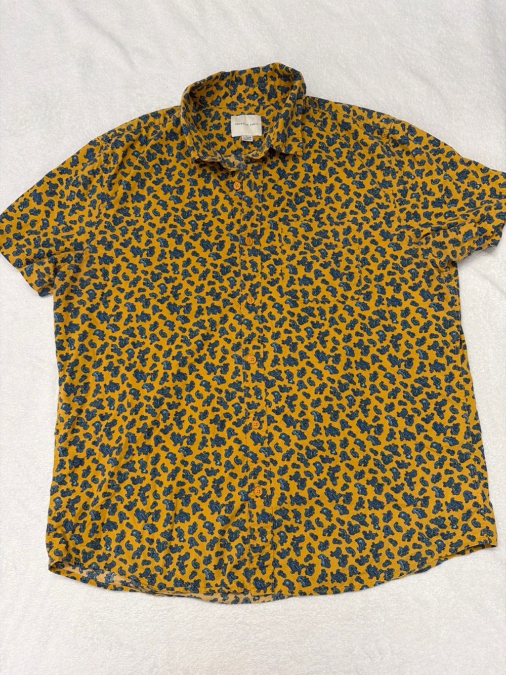 American Eagle Outfitters Mustard Yellow Short-Sleeve Button-Up with Blue Print
